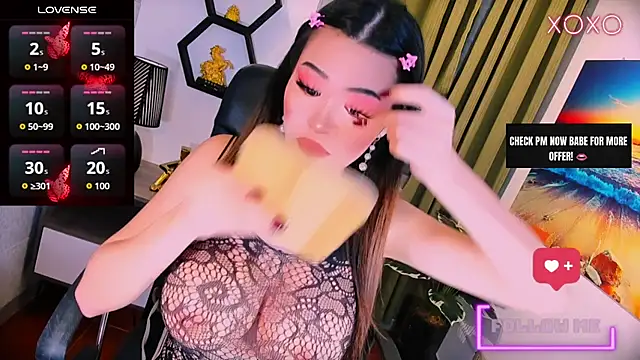 HugeSurpriseLianeTs online show from 05/14/26, 05:43