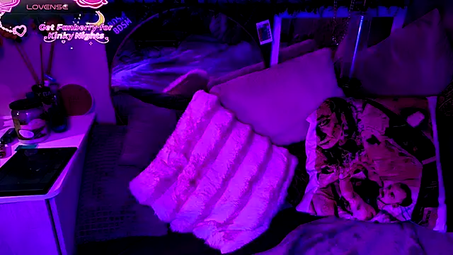 Juli Corn online show from 02/23/26, 03:41