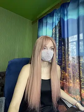 SophieBlackwood online show from 04/18/26, 09:11