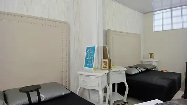 Snapshot of FernandaAvilax chatting on 05/19/26, 06:48 FernandaAvilax online show from 05/19/26, 06:48