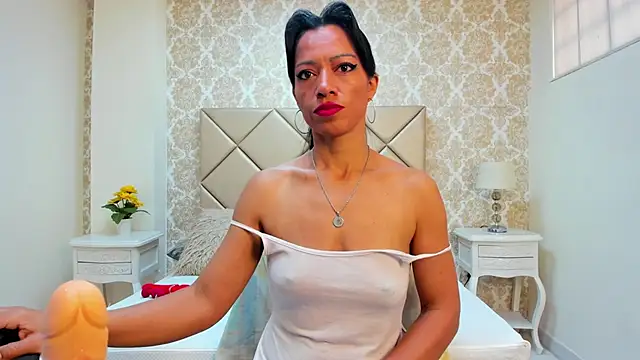 FernandaAvilax online show from 06/14/26, 05:03