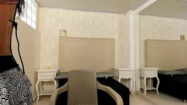 FernandaAvilax online show from 04/11/26, 05:38