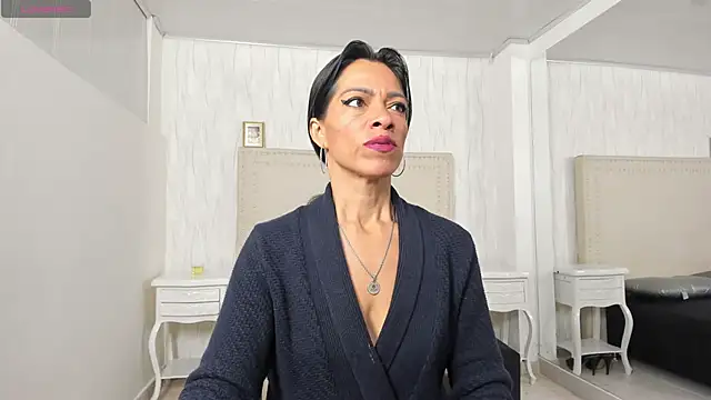 FernandaAvilax online show from 04/08/26, 12:01