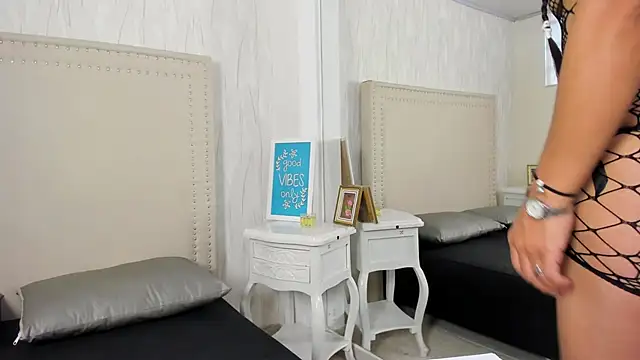 Snapshot of FernandaAvilax chatting on 05/16/26, 08:19 FernandaAvilax online show from 05/16/26, 08:19