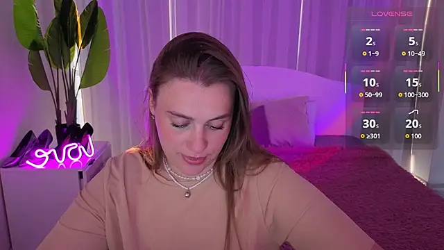 Snapshot of Milana_Monroe chatting on 07/06/26, 05:15 Milana Monroe online show from 07/06/26, 05:15