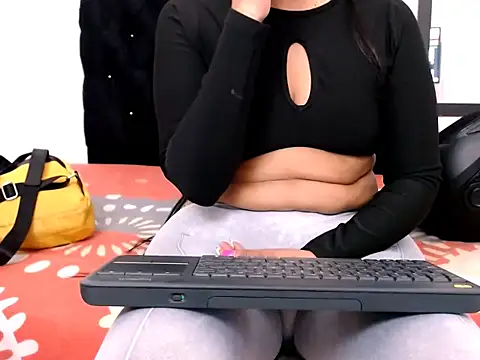 JessikaHoot online show from 04/11/26, 01:59