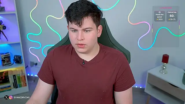 Snapshot of EvanCorvinx chatting on 02/20/26, 02:08 EvanCorvinx online show from 02/20/26, 02:08