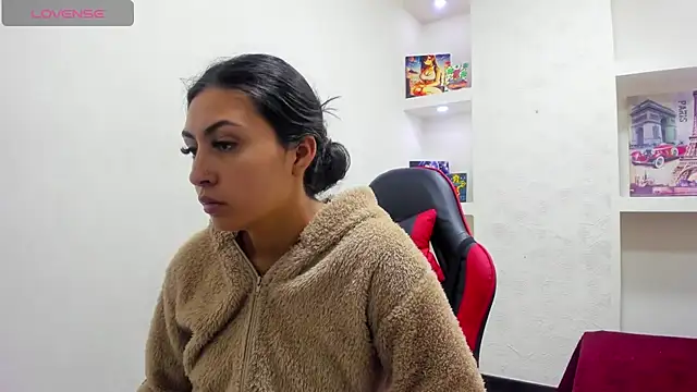 angell cooper8 online show from 04/07/26, 12:18