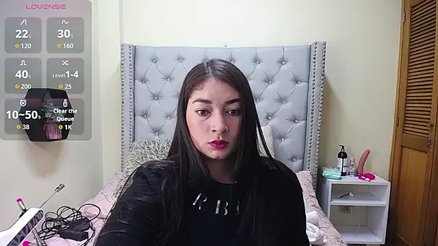 Snapshot of skarlett__36 chatting on 02/28/26, 02:28 skarlett 36 online show from 02/28/26, 02:28