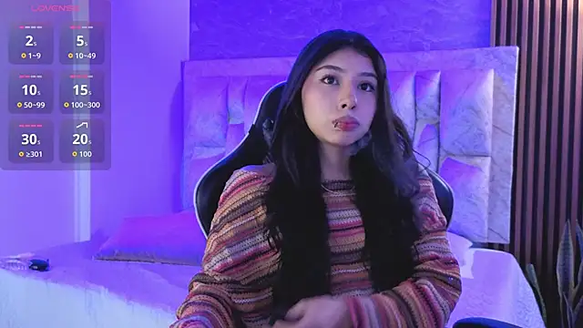 chloe bluee  online show from 05/11/26, 11:00