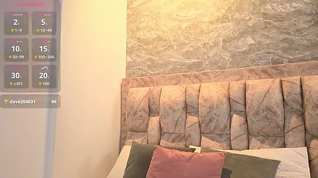 chloe bluee  online show from 05/24/26, 01:11