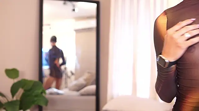 Snapshot of Luxa_Velvet chatting on 04/08/26, 01:01 Luxa Velvet online show from 04/08/26, 01:01