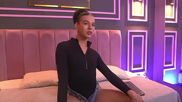 Luxa Velvet online show from 02/20/26, 12:18