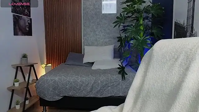 SophyAdams online show from 04/14/26, 09:53