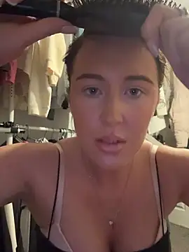 PinkVelvetx online show from 03/04/26, 07:32