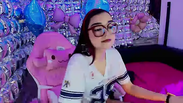 lala cherry online show from 04/08/26, 08:21