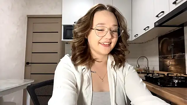 Snapshot of AinaSmith chatting on 02/25/26, 10:48 AinaSmith online show from 02/25/26, 10:48