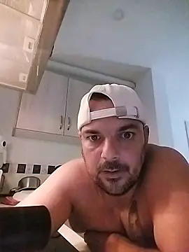 morenitoymorena online show from 04/10/26, 02:24