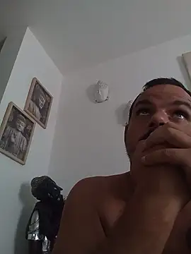 Snapshot of morenitoymorena chatting on 07/13/26, 09:41 morenitoymorena online show from 07/13/26, 09:41