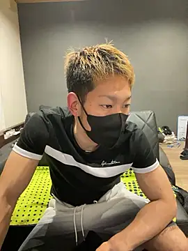 ryuaaaaa online show from 03/31/26, 02:30