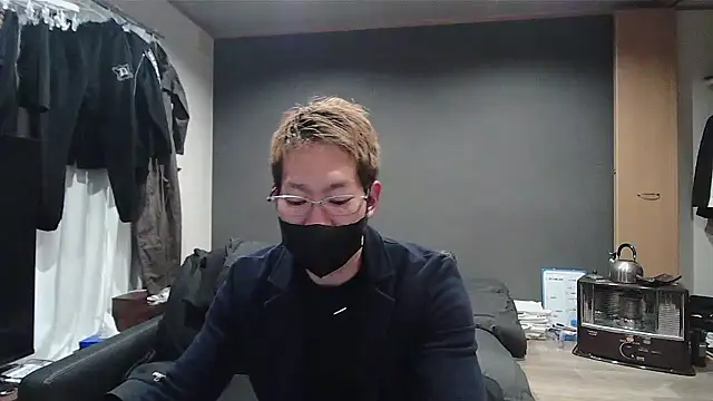 Snapshot of ryuaaaaa chatting on 03/01/26, 04:40 ryuaaaaa online show from 03/01/26, 04:40