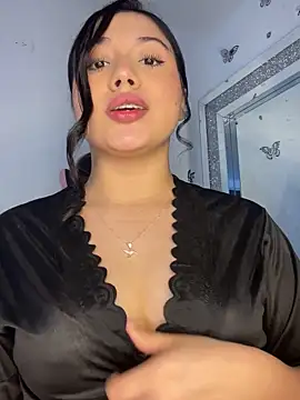 scarleth marquezz online show from 05/26/26, 02:20