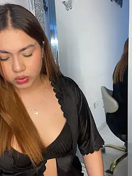 Snapshot of scarleth_marquezz chatting on 03/02/26, 01:17 scarleth marquezz online show from 03/02/26, 01:17