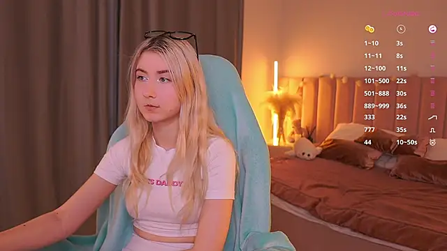 Snapshot of Aiko_Takana chatting on 02/25/26, 03:45 Aiko Takana online show from 02/25/26, 03:45