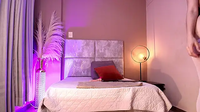 KatrionaNyx online show from 04/08/26, 01:01