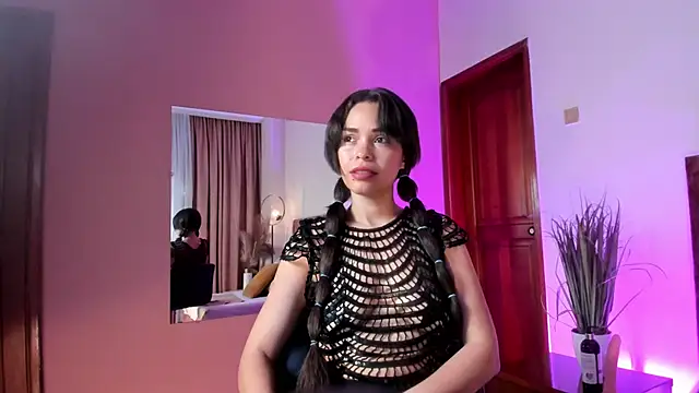 KatrionaNyx online show from 04/13/26, 12:31