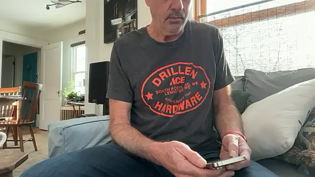 Snapshot of Guy__Grey chatting on 02/26/26, 01:22 Guy Grey online show from 02/26/26, 01:22