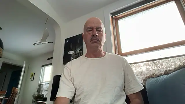 Snapshot of Guy__Grey chatting on 02/28/26, 11:32 Guy Grey online show from 02/28/26, 11:32