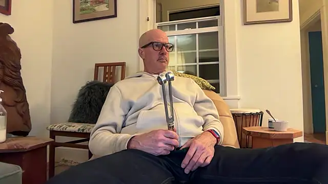 Guy  Grey online show from 03/11/26, 11:43