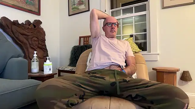 Guy  Grey online show from 04/11/26, 11:52