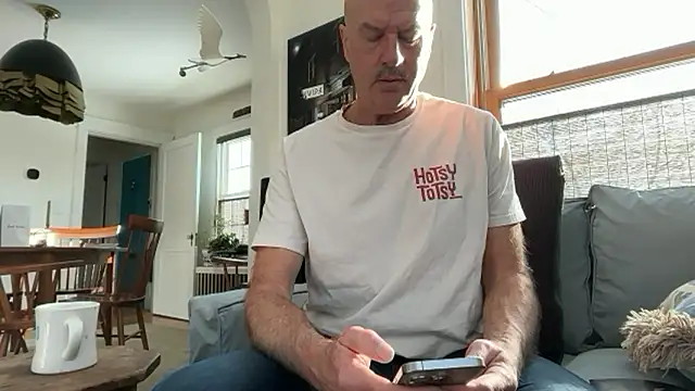 Snapshot of Guy__Grey chatting on 02/27/26, 01:33 Guy Grey online show from 02/27/26, 01:33