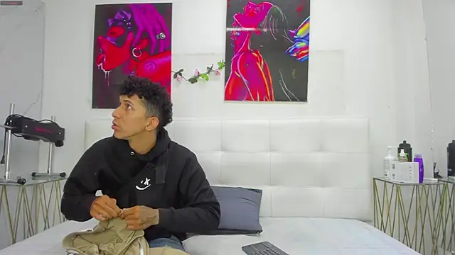 ahsly78Bryan online show from 03/30/26, 08:32