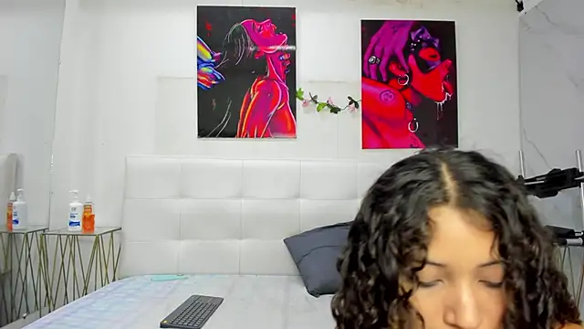 ahsly78Bryan online show from 03/06/26, 09:43