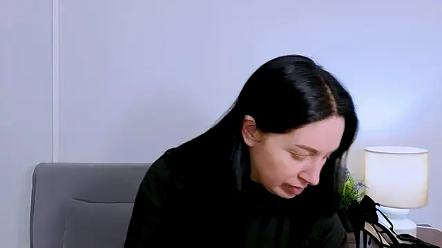 MiaFair online show from 03/31/26, 03:25