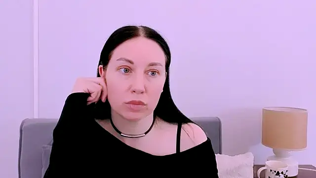 MiaFair online show from 04/15/26, 03:27