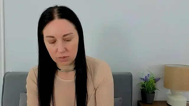 MiaFair online show from 03/25/26, 04:17