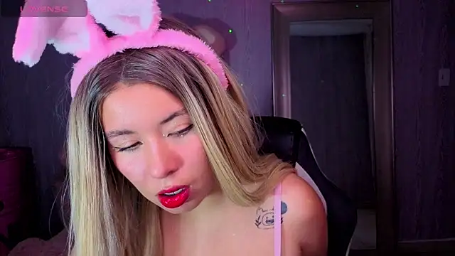 Kylia a online show from 02/19/26, 08:06