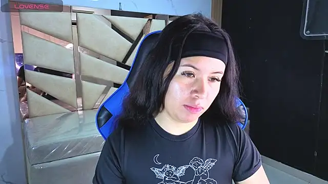 Kylia a online show from 04/16/26, 01:12