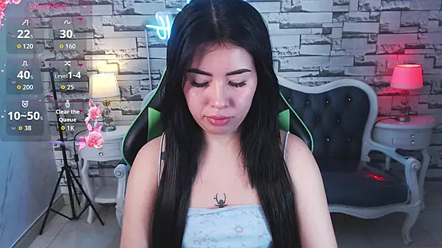 Kylia a online show from 06/24/26, 02:15