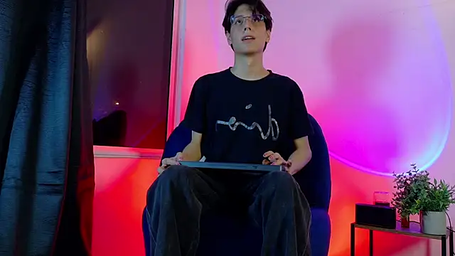 lui x dust online show from 05/29/26, 03:23