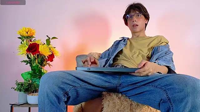 lui x dust online show from 04/04/26, 03:35