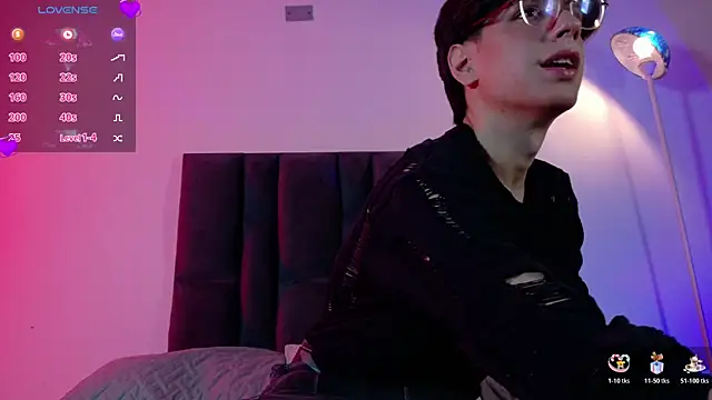 lui x dust online show from 05/02/26, 03:01