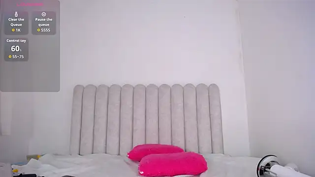 MiaFoox   online show from 03/05/26, 03:25