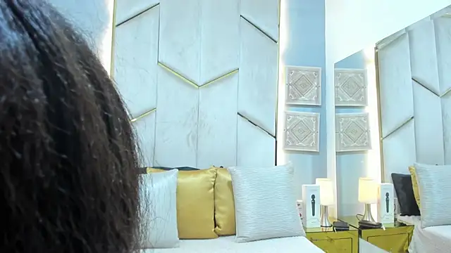 Snapshot of KarinaaCoxx chatting on 07/02/26, 12:00 KarinaaCoxx online show from 07/02/26, 12:00