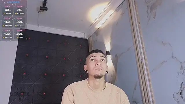 Logan and Reachel online show from 04/10/26, 07:21