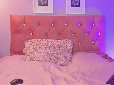 lilirousee online show from 03/04/26, 07:10